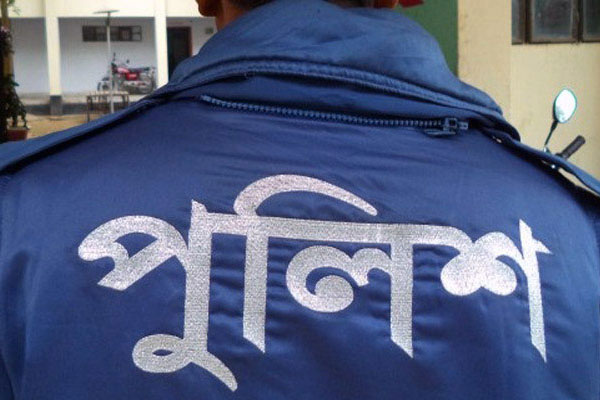 কনস্টেবল নিয়োগ ভেরিফিকেশনে এক লাখ টাকা ঘুষ দাবি! এসআই ক্লোজড