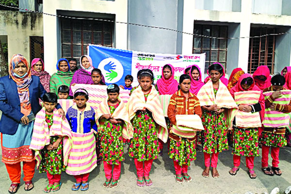 বসুন্ধরা গ্রুপের কম্বল পেয়ে খুশি শিশু পরিবারের শিশুরা