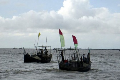 বঙ্গোপসাগরে ডাকাতদলের হামলায় আহত ৫, নিখোঁজ ১