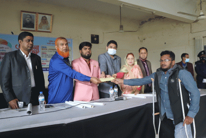 শাজাহানপুরে সমাজসেবা দিবসে সুদমুক্ত ঋণ বিতরণ