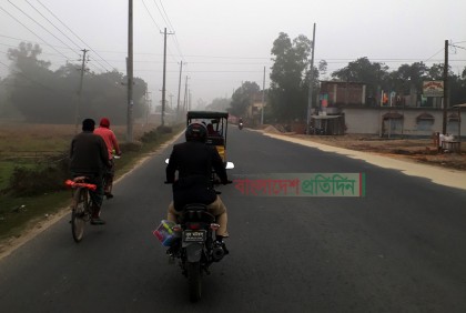 দিনাজপুরে শীতের তীব্রতার সাথে বাড়ছে দুর্ভোগও 