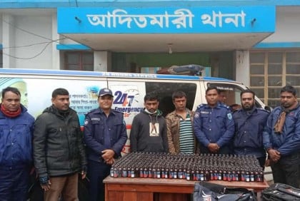 অ্যাম্বুলেন্সে মিলল ফেনসিডিলের চালান