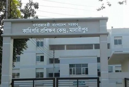 ছাত্রীকে নির্যাতন অধ্যক্ষের, তদন্তের আগেই গায়েব সিসিটিভি ফুটেজ!