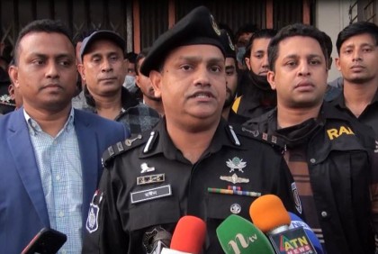 গাজীপুরে মাদক নিরাময় কেন্দ্রে র‌্যাবের অভিযান; 
মাদক উদ্ধার, আটক ৫