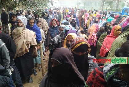 পঞ্চম ধাপে ৭০৭ ইউনিয়নে ভোটগ্রহণ চলছে