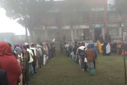 টাঙ্গাইলের ১৩ ইউনিউনে শান্তিপূর্ণভাবে ভোটগ্রহণ চলছে