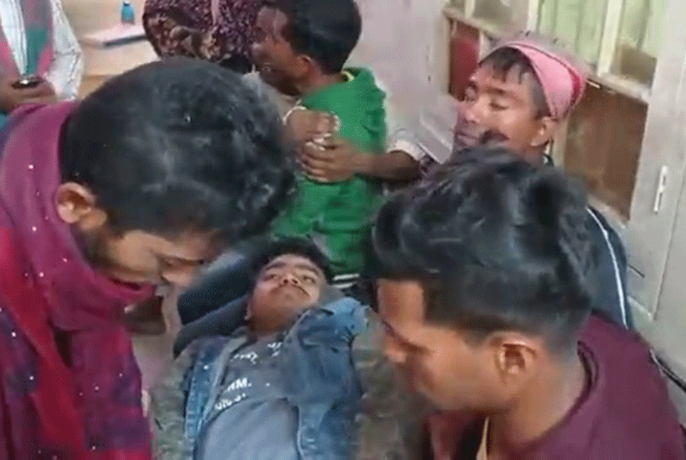 ভোলায় নির্বাচন পরবর্তী সহিংসতায় বাড়িঘরে হামলা, আহত ৩০
