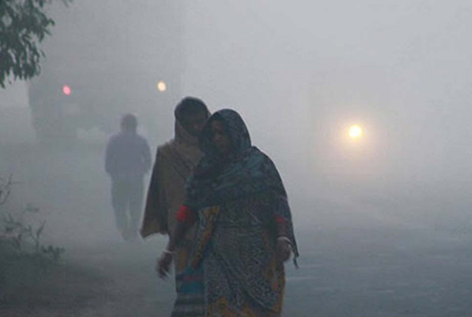 নাটোরে কুয়াশা আর ঠান্ডার দাপট বাড়ছেই
