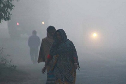 নাটোরে কুয়াশা আর ঠান্ডার দাপট বাড়ছেই