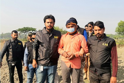 বিয়ের চাপ দেয়ায় নারীকে হত্যা করে আলাদা করা হয় মস্তক 