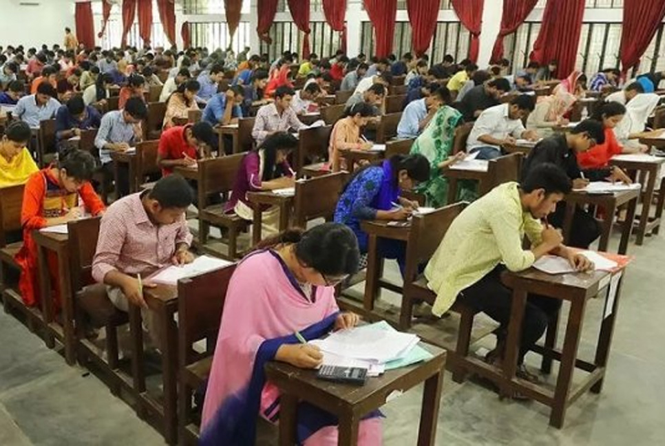 প্রাথমিক বিদ্যালয়ে শিক্ষক নিয়োগ পরীক্ষা জানুয়ারিতে হচ্ছে না

