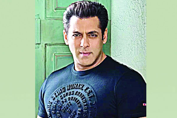 ক্যারিয়ার শেষ করে দেওয়ার হুমকি!