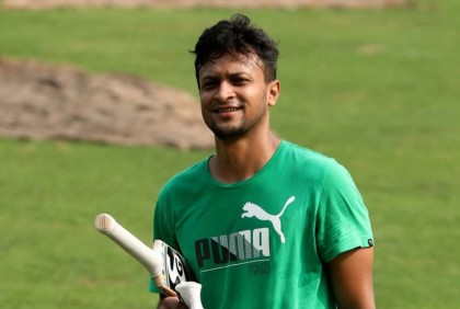 মাঠে ফেরার অপেক্ষায় সাকিব