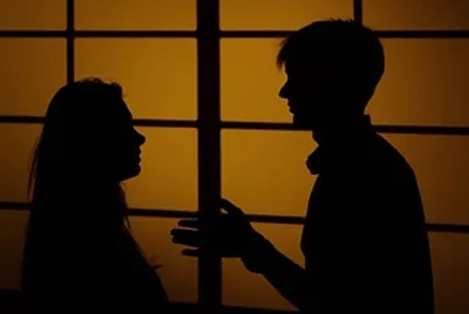 স্ত্রীর সঙ্গে আপত্তিকর অবস্থায় দেখে বন্ধুকে হত্যা, স্বামী গ্রেফতার