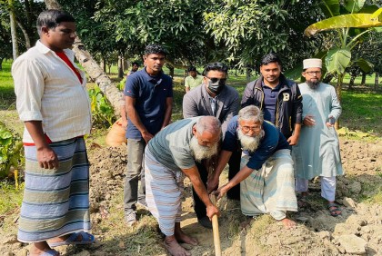 কোরআন শিক্ষা কেন্দ্র নির্মাণকাজের উদ্বোধন