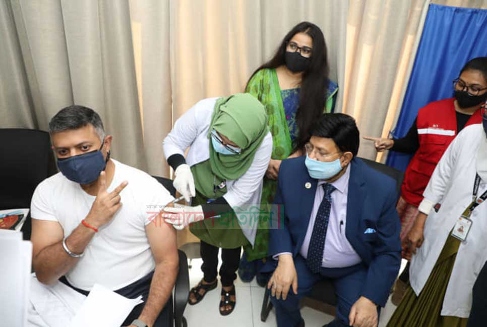 ওমিক্রন বাড়ছে, ভারতে না যাওয়াই ভালো