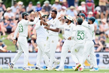 দিনশেষে টাইগারদের প্রাপ্তি মাত্র ১ উইকেট