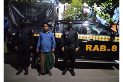 বরগুনায় দুটি তক্ষকসহ একজন আটক