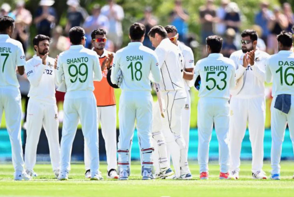 টেইলরকে ‘গার্ড অব অনার’ দিলেন মুমিনুলরা