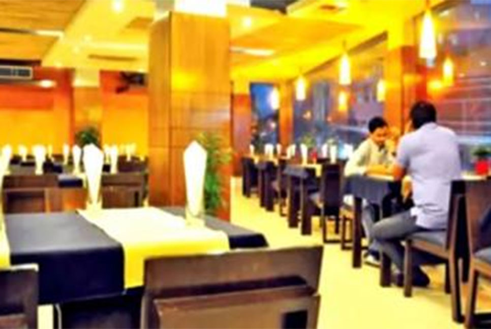 রেস্টুরেন্টে প্রবেশে দেখাতে হবে করোনা সনদ