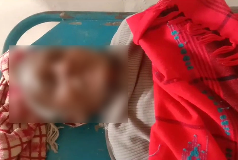 রাস্তায় পড়ে ছিল বৃদ্ধের মরদেহ