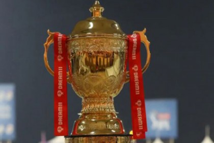 করোনার হানা: আইপিএল নিয়ে আসতে পারে বড় সিদ্ধান্ত