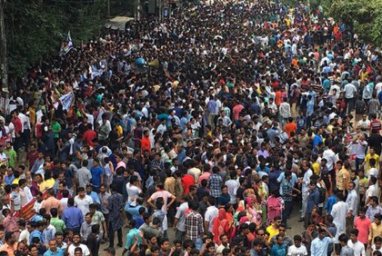 উন্মুক্ত স্থানে সভা-সমাবেশ বন্ধ রাখতে হবে 

