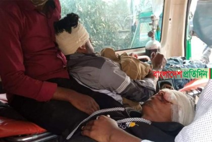 মোটরসাইকেলের মুখোমুখি সংঘর্ষে নিহত ১, আহত ৩