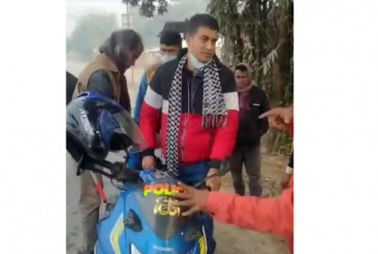 ফেনসিডিলসহ হাইওয়ে পুলিশের কনস্টেবল আটক