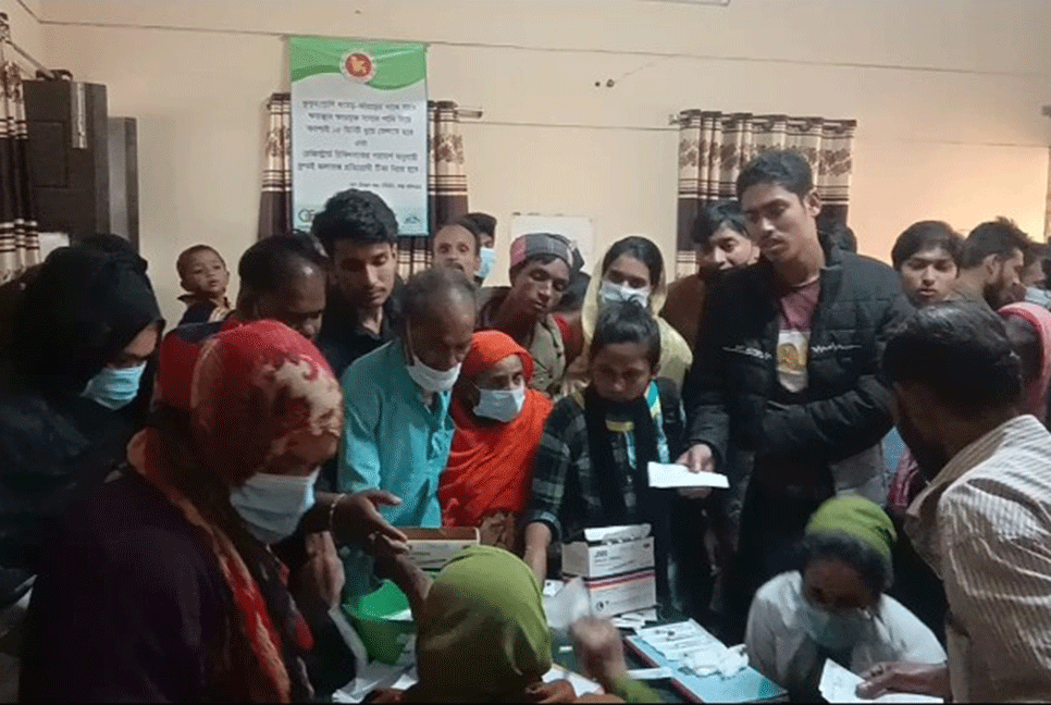 পাগলা কুকুরের কামড়ে দেড় শতাধিক আহত