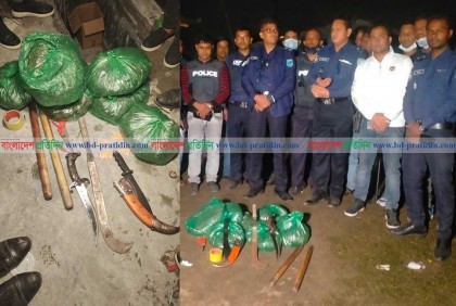 সিদ্ধিরগঞ্জের সিমুলপাড়া থেকে বিপুল পরিমাণ মাদক ও দেশীয় অস্ত্র উদ্ধার
