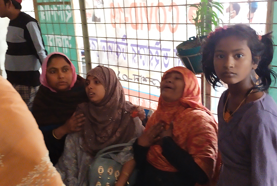 নারায়ণগঞ্জের আড়াইহাজারে ডাকাত সন্দেহে তিনজনকে পিটিয়ে হত্যা