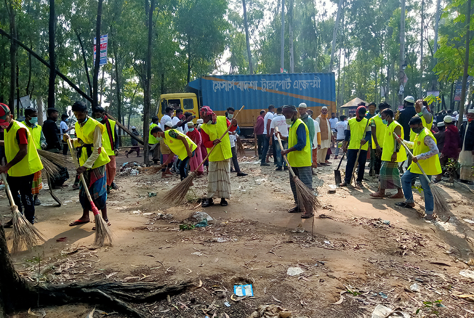 মডেল ওয়ার্ড গড়ার লক্ষ্যে পরিষ্কার পরিচ্ছন্নতা অভিযান