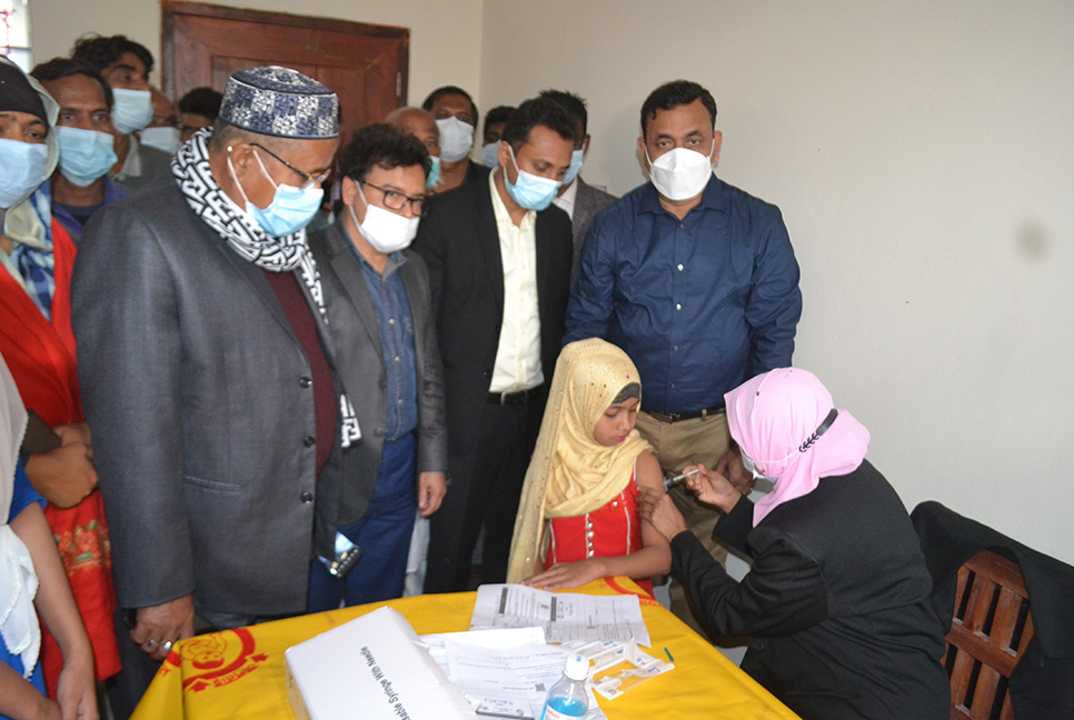 মেহেন্দিগঞ্জে শিক্ষার্থীদের করোনার টিকা প্রদান শুরু