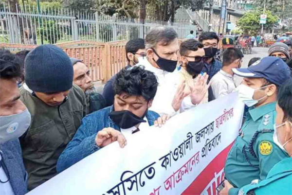 কাওয়ালী জলসায় হামলার প্রতিবাদ সমাবেশ পুলিশের লাঠিপেটা, আহত ২ 