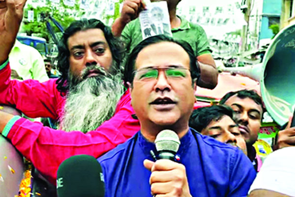 ভোটের মাঠে খেলোয়াড় তারকারা