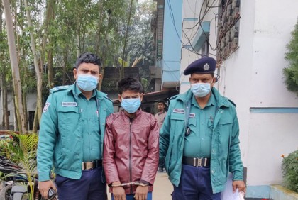 ঢাবির সাবেক অধ্যাপককে হত্যা : ৩ দিনের রিমান্ডে রাজমিস্ত্রি 


