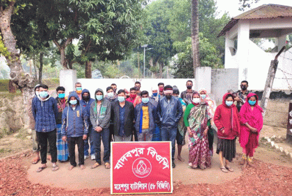 মহেশপুর সীমান্ত থেকে নারীসহ আটক ২২ 