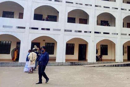 নাসিক নির্বাচন: ঝুঁকিপূর্ণ এক কেন্দ্রে প্রথম ঘণ্টায় পড়ল ৬৩ ভোট