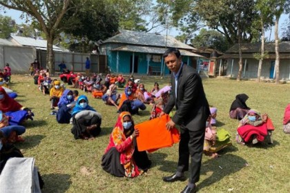 ভালুকায় বসুন্ধরা গ্রুপের কম্বল বিতরণ 