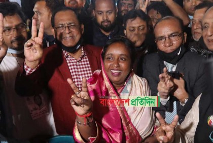 আইভীর হ্যাটট্রিক জয়