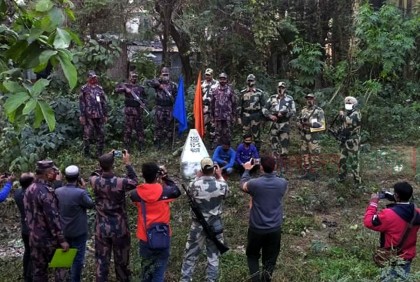দুই মাদ্রাসাছাত্রকে ৬ ঘণ্টা পর ফেরত দিল বিএসএফ