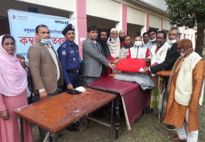 ‘পঙ্গু পোলাডা আরামে থাকবো, আল্লায় তোমগর মঙ্গল করবো’