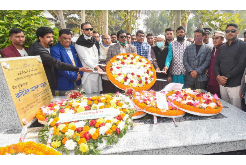 বগুড়ার প্রয়াত সংসদ সদস্য মান্নানের 
মৃত্যুবার্ষিকীতে শ্রদ্ধাঞ্জলি