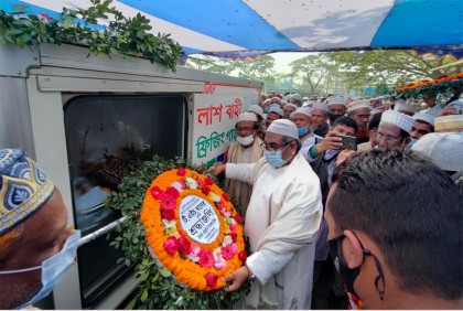 নিজ গ্রামে চির নিদ্রায় শায়িত বিচারপতি টি এইচ খান