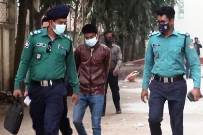 টাকাই কাল হল ঢাবির সাবেক শিক্ষক অধ্যাপক সাইদার