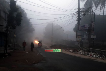 হিমেল হাওয়া আর শৈত্যপ্রবাহে বিপর্যস্ত দিনাজপুর