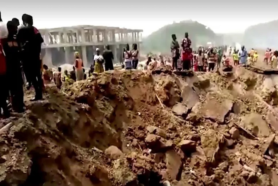 ঘানায় ভয়াবহ বিস্ফোরণে ১৭ জন নিহত