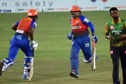 ঢাকাকে হারিয়ে খুলনার উড়ন্ত সূচনা