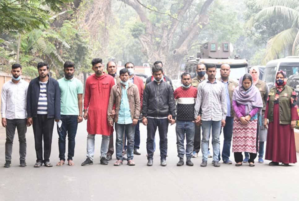 প্রশ্নফাঁস চক্রে উপজেলা ভাইস চেয়ারম্যান ও বিশ্ববিদ্যালয়ের শিক্ষার্থী